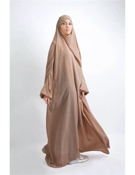 Jilbab The Muslim Woman S Clothing Quality Jilbeb