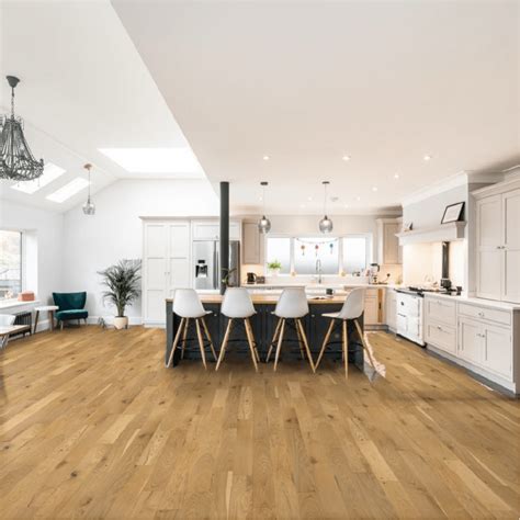 Oak Brushed And Oiled 185 Mm Engineered Wood Flooring Dfd