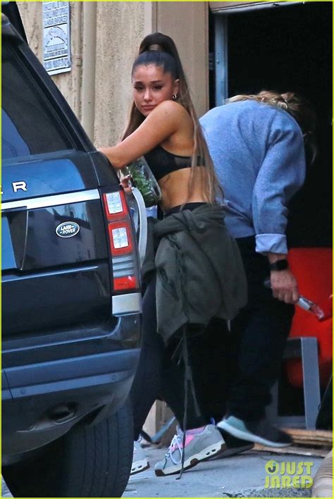 Ariana Grande Works Up A Sweat At Dance Class Photo 4218990 Photos Just Jared Celebrity