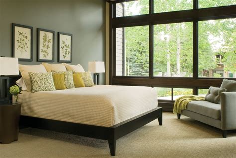 Did you know that your bedroom could help you prosper in life? Best Feng Shui Bedroom Colors For Married Couples With ...