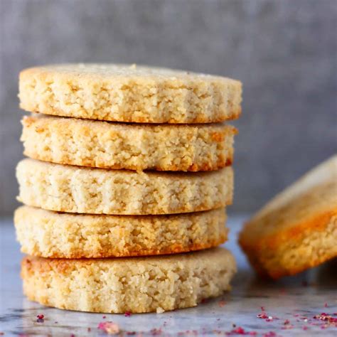 These shortbread cookies are so easy to make and so delicious. Vegan Shortbread Cookies (Gluten-Free) | Rhian's Recipes