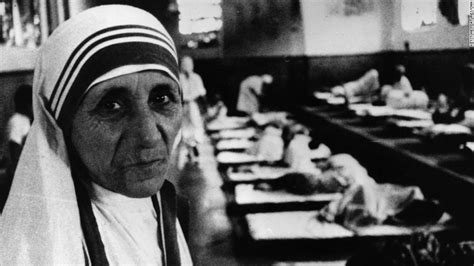 25 Photographs Of Mother Teresa And Her Cult Of Suffering