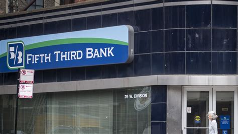 Fifth Third Bank Opened Fraudulent Accounts Consumer Bureau Says The