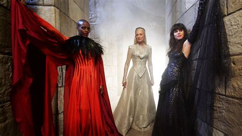 The first series of a discovery of witches premiered in the uk on sky one on 14 september 2018, and consisted of eight episodes. Watch Emerald City Sneak Peek: Emerald City: Meet the ...