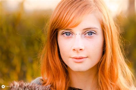 Masaüstü Yüz Kadınlar Model Portre Gözler Uzun Saç Kırmızı