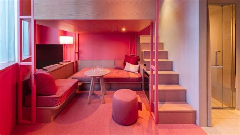 Ten Interiors Tickled Magenta Pink With Color Of The Year Viva Magenta
