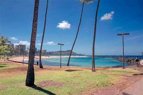 Magic Island Lagoon Scene Of Hawaii By Wavees