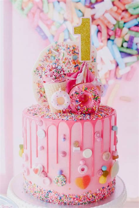 Cake decorations, cake candles & stands. 17 Adorable 1st Birthday Cake Ideas - BabyCare Mag