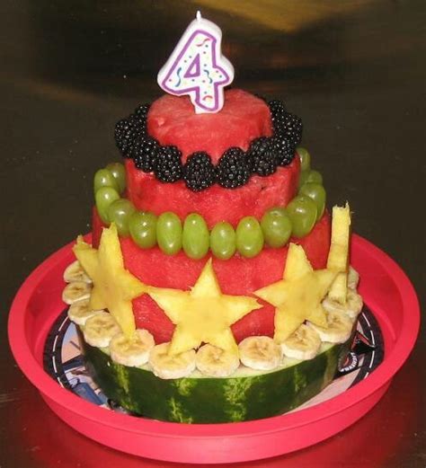 This watermelon cake is a fresh and healthy alternative. A fun, healthy alternative to birthday cake. | Fruit birthday cake
