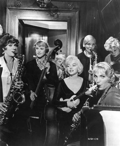 Other ways to say i don't like it | image. Behind the scenes: Some Like It Hot (1959) | MONOVISIONS ...