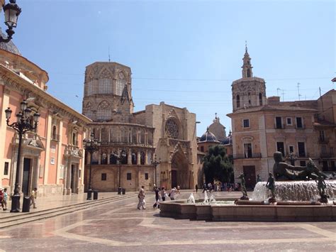 Plaza De La Virgen De Valencia Ciudades Valencia Virgen