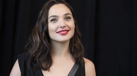 Gal Gadot Height Weight Bra Size Body Measurements Age Affairs Net Worth And More