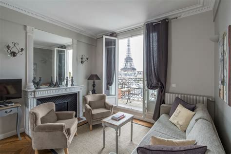 12 Must Have Elements Of Parisian Style Home Decor