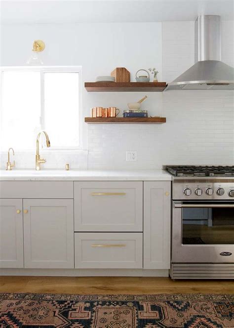 20 Favorite Kitchen Cabinet Paint Colors According To Designers