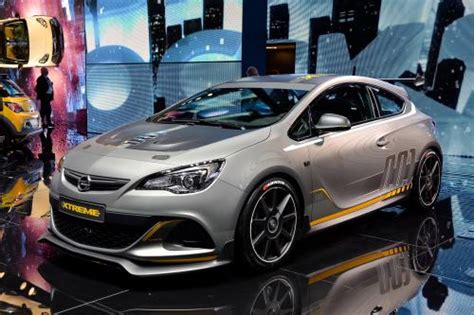Vauxhall Astra Vxr Extreme Geneva 2014 Pictures And Information