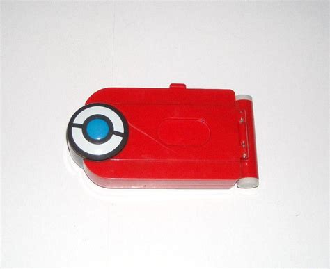Pokemon Pokedex Advanced Electronic Handheld Game 2003 Tomy Nintendo