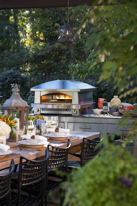 The Kalamazoo Artisan Fire Pizza Oven In Chicago Il Outdoor Kitchen