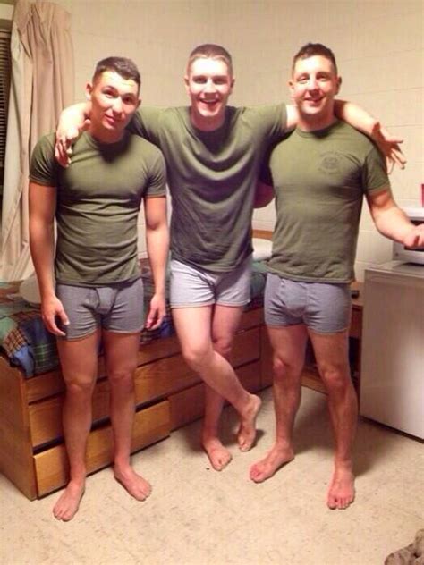 Bulgespotter On Twitter Mmmm Mmm Mmm Army Lads Posing For A Pic In Their Boxers What
