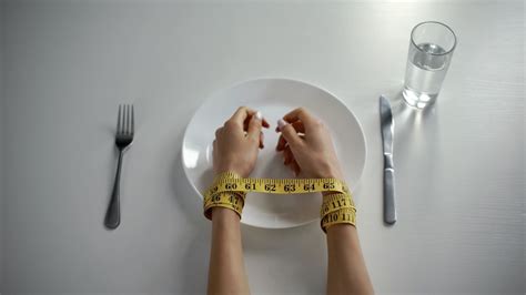 4 Redenen Voor Terugkerende Anorexia