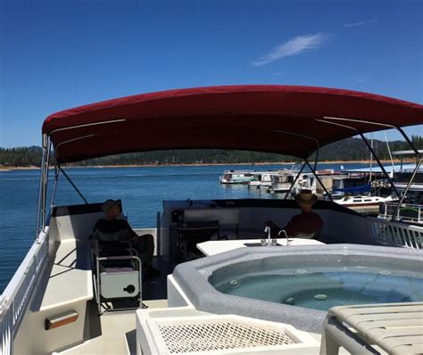 Sharon Sparlin Lake Shasta Houseboat Experience