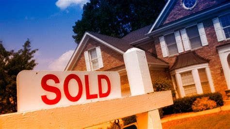 5 Big Reasons To Sell Your Home This Year Because It Could Get Tougher