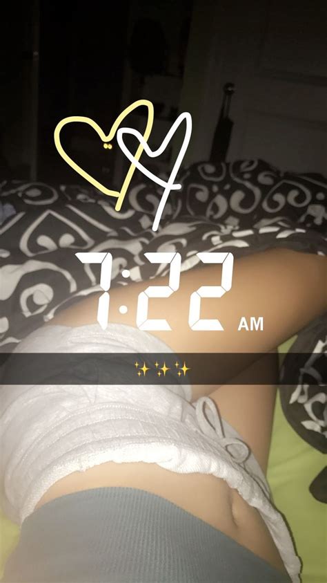 Pin By Safia On Snapchat Snapchat Girls Girl Photo Poses Insta