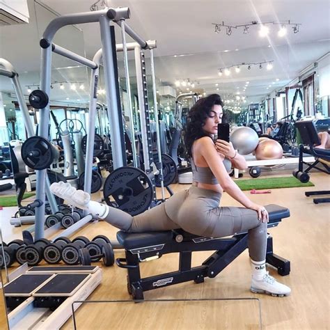 georgina rodríguez levantó la temperatura desde el gimnasio