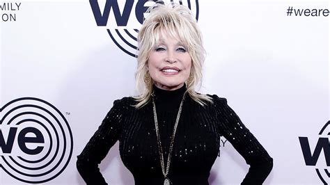 600 x 800 jpeg 81 кб. The truth about Dolly Parton's plastic surgery