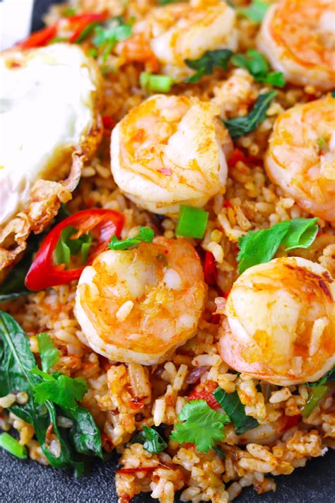 Thai Red Curry Fried Rice With Juicy Shrimp That Spicy Chick