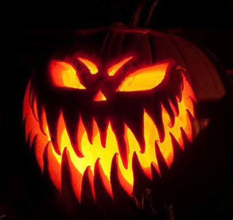 20 Most Scary Halloween Pumpkin Carving Ideas And Designs For 2016