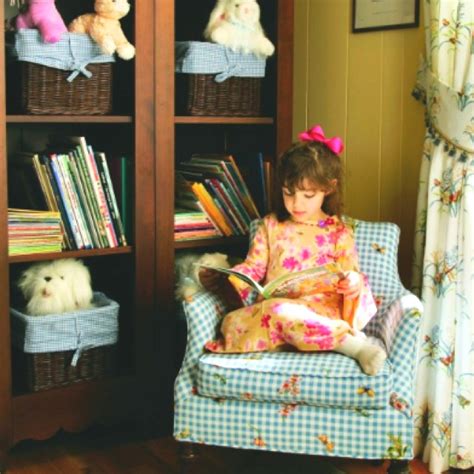 Though not standard in every bedroom, a reading chair can definitely be filed under the category nice to have. it offers a place to read, yes, but also a place to tie your shoes or rest a jacket. Children's reading corner. Vintage | Toddler room design ...