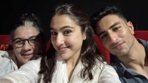 Sara Ali Khan Enjoys A Fun Filled Movie Date With Mom Amrita Singh And Brother Ibrahim Khan