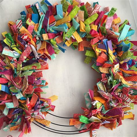 Grace And Peace Quilting How To Make A Wreath From Fabric Strips
