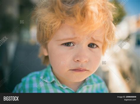Imagen Y Foto Sad Child Face Prueba Gratis Bigstock