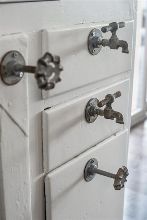 Kitchen cabinets are versatile because you can add any type of hardware onto them that will cater to your convenience. Vintage Cabinet Hardware | Photos | DIY