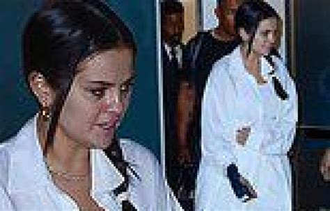 Selena Gomez Goes Barefaced And Sports A Wrist Brace As She Leaves Her