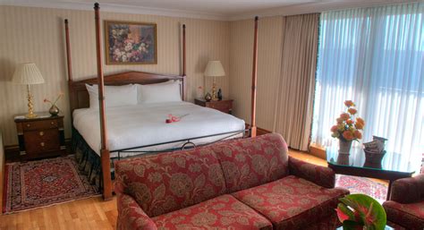 Deluxe Suites The Waterside Inn