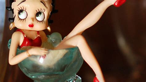 Betty Boop Bus Branded Sexist And Degrading By Concerned Mother Of