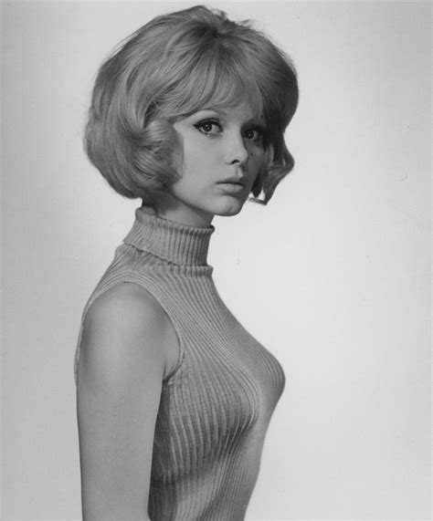 Pin On I Love Girls Of The 60s And 70s