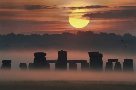 Its Full Of Stars — Sunrise Solstice At Stonehenge Credit