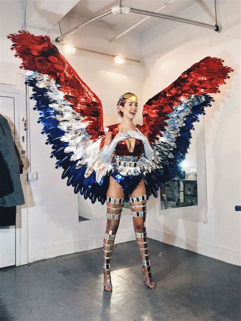 Miss Usa Gets The Runway Touch Miss Universe National Costume