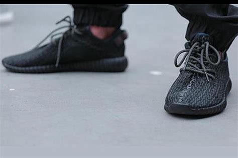 Now this sneaker was orgianlly. Adidas Yeezy 350 Boost Black Release Date