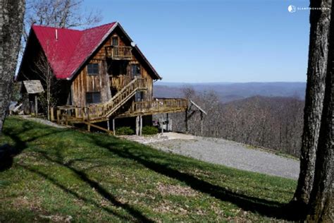 Country road cabins is just minutes from the new river gorge bridge. Mountain Cabin Rental in West Virginia