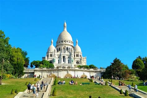 Un Paseo Por El Barrio De Montmartre De París Explore De Expedia