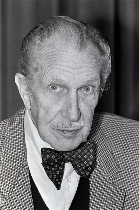 Oral History: Vincent Price and the Myth of Hollywood | Golden Globes