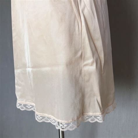 Vintage Nude Warners Under Skirt Liner Lingerie Lined Gem
