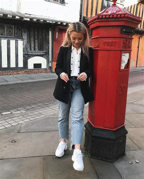 The 50 Best London Fashion Bloggers In 2018 London Fashion Bloggers
