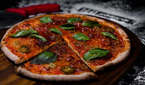 Foodies Here Are Top 5 Offbeat Pizzas To Try In Mumbai