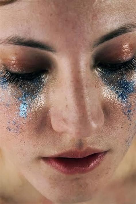 A Stunning Glittery Look At The Impossible Beauty Standards Women Face