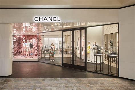 Watch the video for a guided tour of this beautiful space. Fake Chanel Goods Were Being Sold at Original Prices at a ...